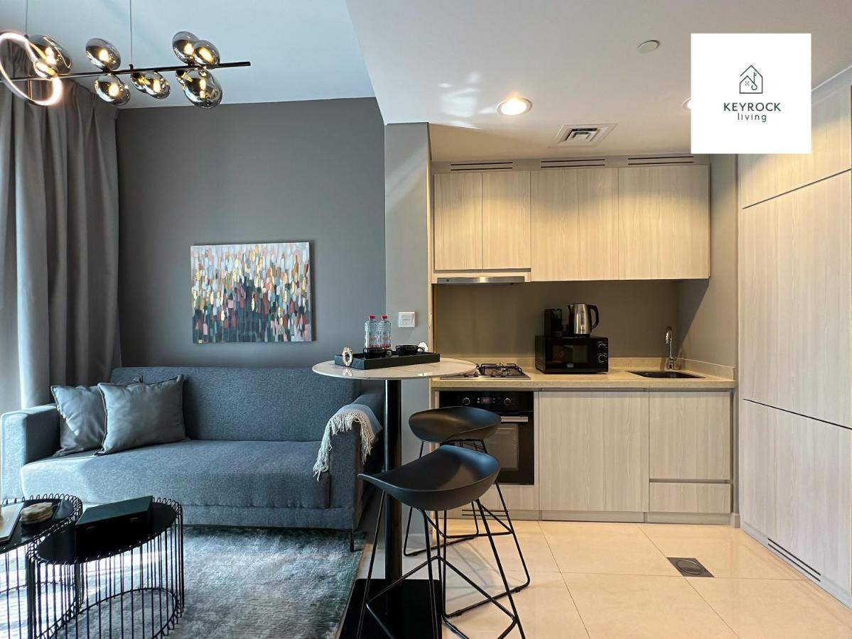 דובאי Keyrock Living - 1 Bedroom Apartments - Business Bay - Near Metro Station - Zada Tower מראה חיצוני תמונה